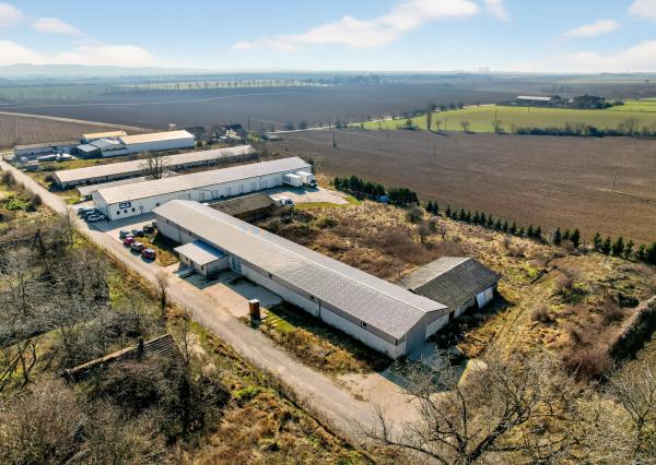 Na prenájom výrobno-skladová hala so zázemím, Vrbové