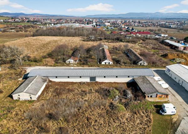 Na prenájom výrobno-skladová hala so zázemím, Vrbové