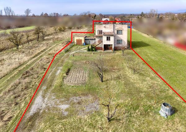 Dvojgeneračný RD  na predaj ● 5 izieb ● okrajová časť obce Veľká Ida