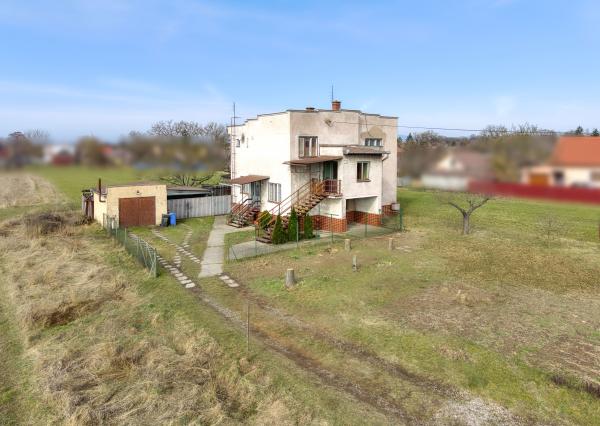 Dvojgeneračný RD  na predaj ● 5 izieb ● okrajová časť obce Veľká Ida