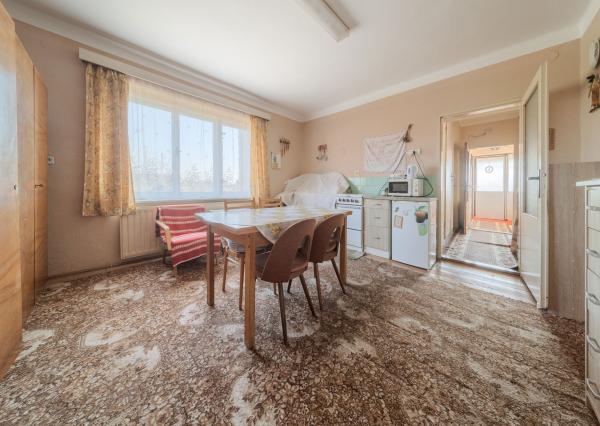 Dvojgeneračný RD  na predaj ● 5 izieb ● okrajová časť obce Veľká Ida