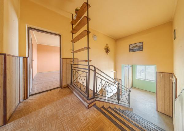 Dvojgeneračný RD  na predaj ● 5 izieb ● okrajová časť obce Veľká Ida