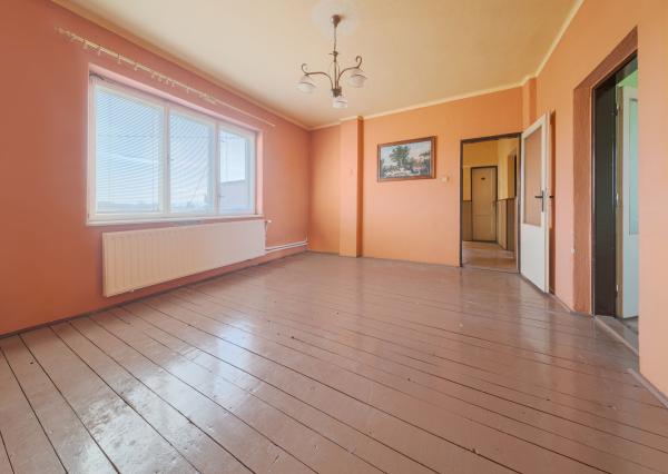 Dvojgeneračný RD  na predaj ● 5 izieb ● okrajová časť obce Veľká Ida