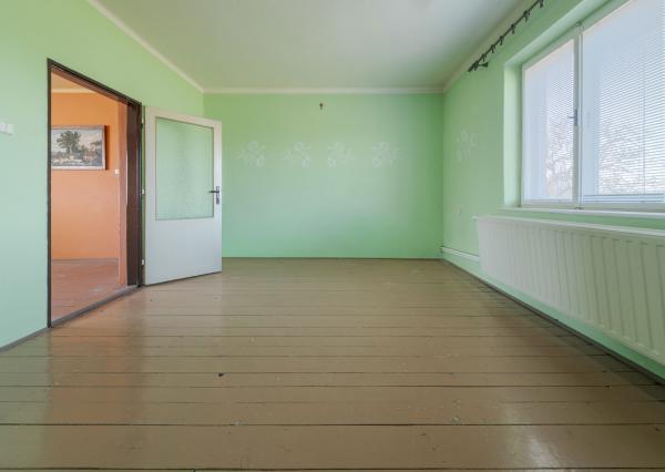 Dvojgeneračný RD  na predaj ● 5 izieb ● okrajová časť obce Veľká Ida