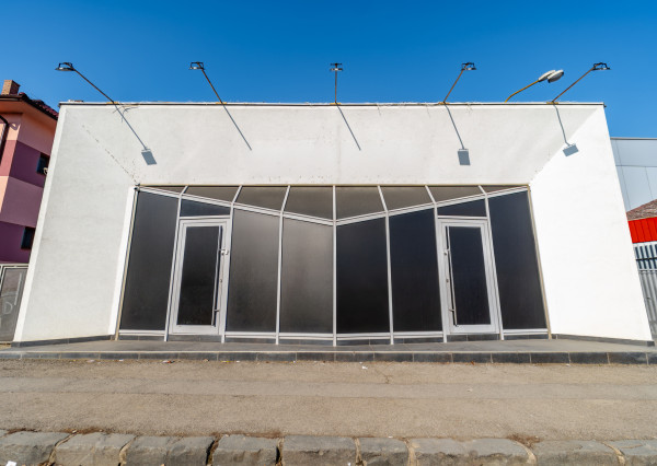 Na predaj budova pre obchod a služby vo frekventovanej časti mesta Vranov nad Topľou