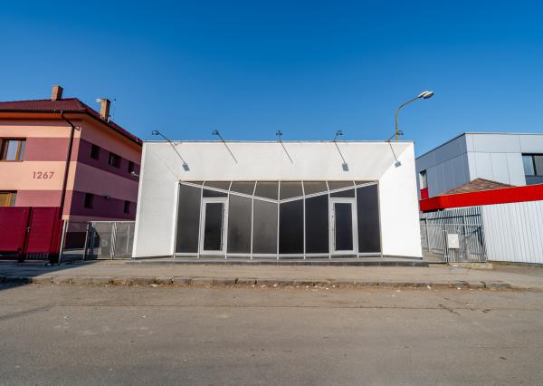 Na predaj budova pre obchod a služby vo frekventovanej časti mesta Vranov nad Topľou