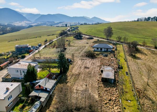 Predaj investičného stavebného pozemku o výmere 786 m² – ulica Do Stávku,  Žilina – Trnové