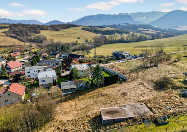 Predaj investičného stavebného pozemku o výmere 786 m² – ulica Do Stávku,  Žilina – Trnové