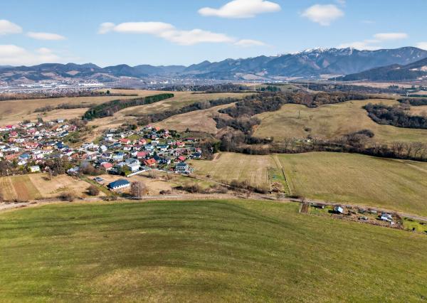 Predaj investičného stavebného pozemku o výmere 786 m² – ulica Do Stávku,  Žilina – Trnové