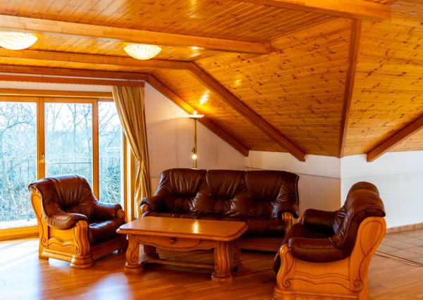 Exkluzívna ponuka – luxusný rodinný dom v centre obce