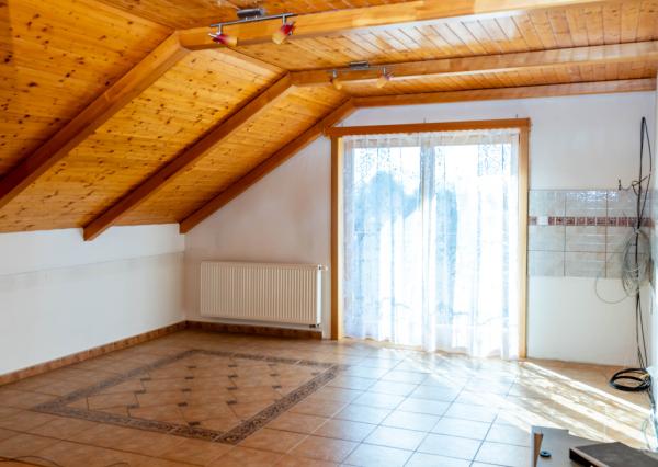 Exkluzívna ponuka – luxusný rodinný dom v centre obce