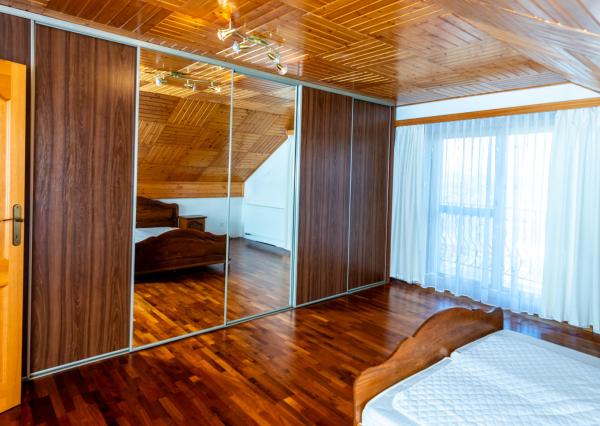 Exkluzívna ponuka – luxusný rodinný dom v centre obce