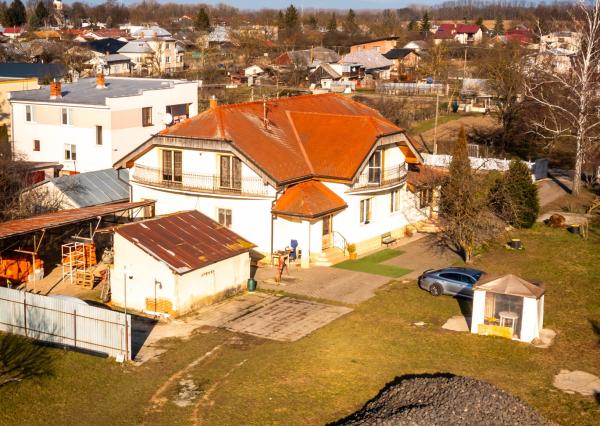Exkluzívna ponuka – luxusný rodinný dom v centre obce