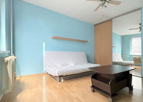 Prenájom: 2-izbový byt pri centre, Vilová, BA-Petržalka