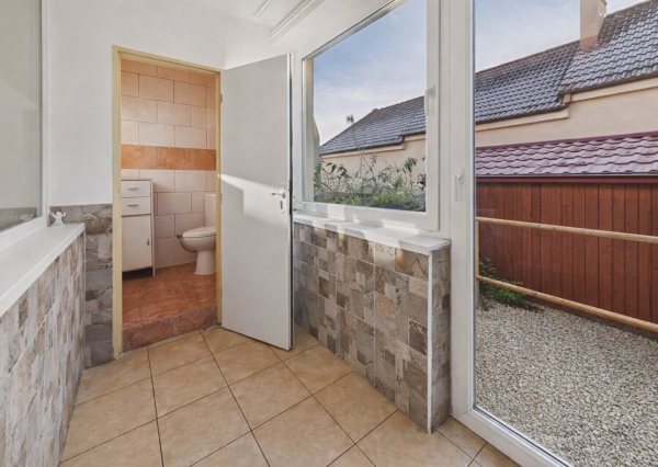 Predaj rodinný dom v Trebaticiach – bývanie s potenciálom len pár minút od Piešťan