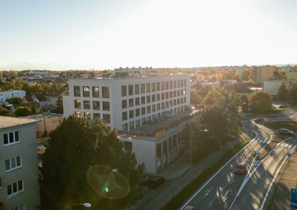 Prenájom kompletne zariadenej reštaurácie v business centre Floreát Ideapark – Piešťany