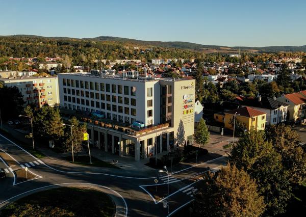 Prenájom kompletne zariadenej reštaurácie v business centre Floreát Ideapark – Piešťany
