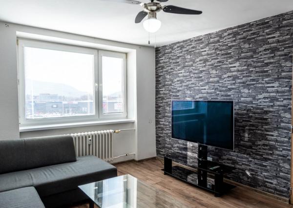 Na prenájom 2-izbový slnečný byt na Družstevnej ulici v Humennom.