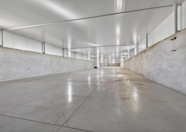 Na prenájom výrobno-skladová hala so zázemím, Vrbové