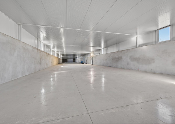 Na prenájom výrobno-skladová hala so zázemím, Vrbové