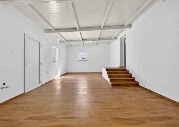 Na prenájom výrobno-skladová hala so zázemím, Vrbové