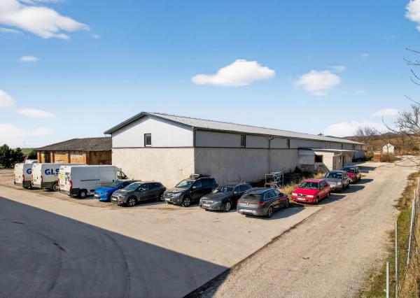 Na prenájom výrobno-skladová hala so zázemím, Vrbové