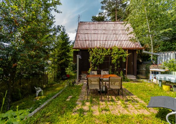 Ponúkame Vám na predaj chatu zo záhradou na Bukovci