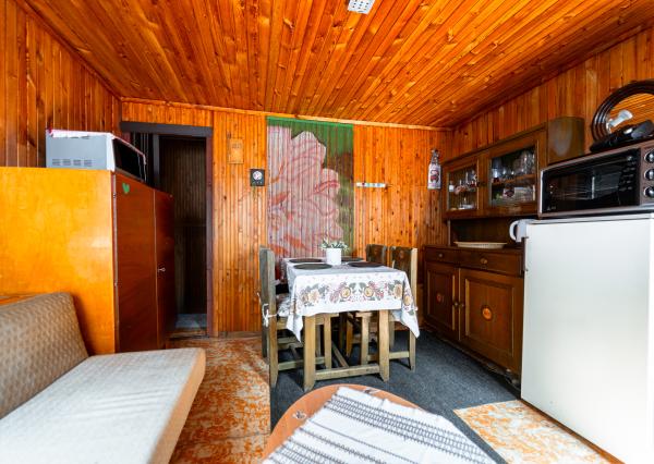 Ponúkame Vám na predaj chatu zo záhradou na Bukovci