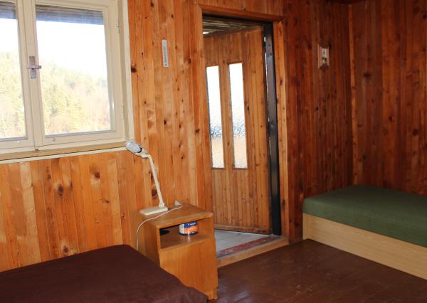 REZERVOVANÉ - Predaj  záhradnej chaty so záhradou 335 m2, krbom, Banská Bystrica-Riečka