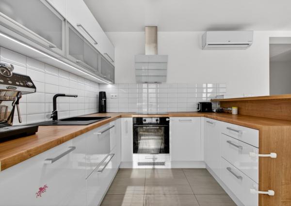 Na prenájom 4-izbový byt v v novostavbe, 129 m2, Kysucká ulica, Bratislava-Staré Mesto