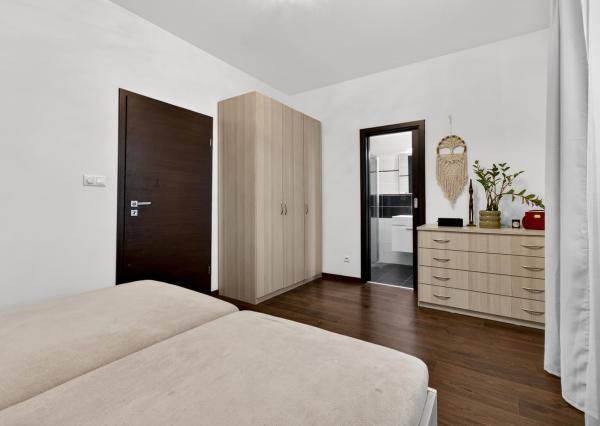 Na prenájom 4-izbový byt v v novostavbe, 129 m2, Kysucká ulica, Bratislava-Staré Mesto