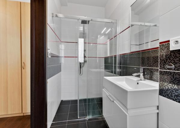 Na prenájom 4-izbový byt v v novostavbe, 129 m2, Kysucká ulica, Bratislava-Staré Mesto