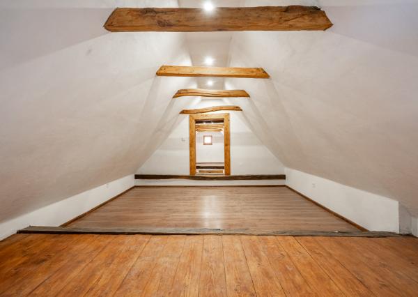 Ponúkame na predaj rodinný dom po rekonštrukcii – Svätý Anton, cca 5 min od Banskej Štiavnice