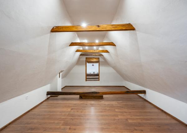 Ponúkame na predaj rodinný dom po rekonštrukcii – Svätý Anton, cca 5 min od Banskej Štiavnice