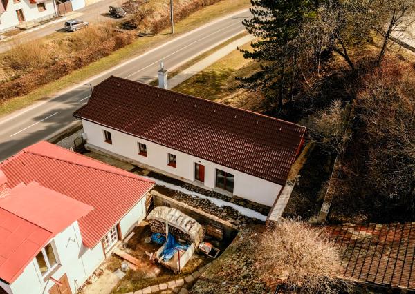 Ponúkame na predaj rodinný dom po rekonštrukcii – Svätý Anton, cca 5 min od Banskej Štiavnice