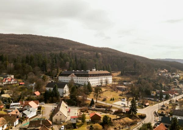 Ponúkame na predaj rodinný dom po rekonštrukcii – Svätý Anton, cca 5 min od Banskej Štiavnice