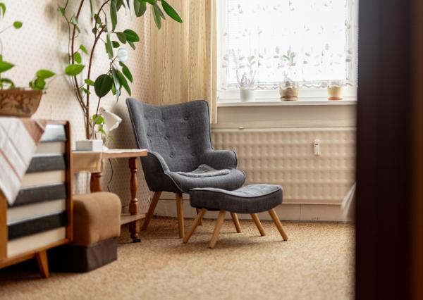 REZERVOVANÉ - Na predaj 3-izbový byt s loggiou – sídlisko Drieňová, Banská Štiavnica