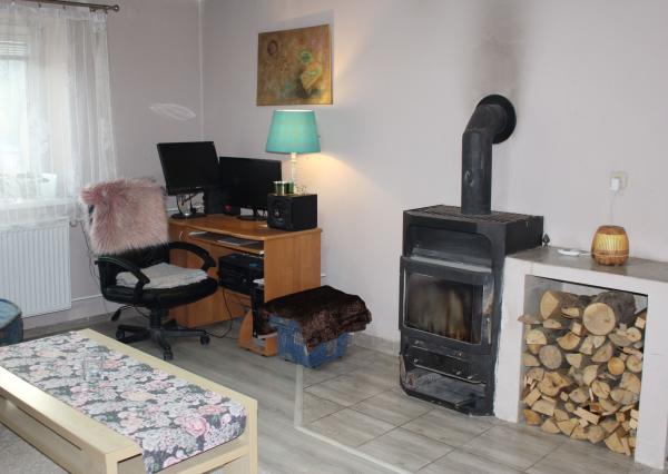 Predaj  4 izb. dom - 377 m2,  dielňa, pivnica, záhradka ,  Hrochoť, okr. B.Bystrica