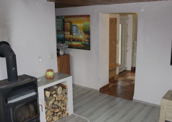 Predaj  4 izb. dom - 377 m2,  dielňa, pivnica, záhradka ,  Hrochoť, okr. B.Bystrica