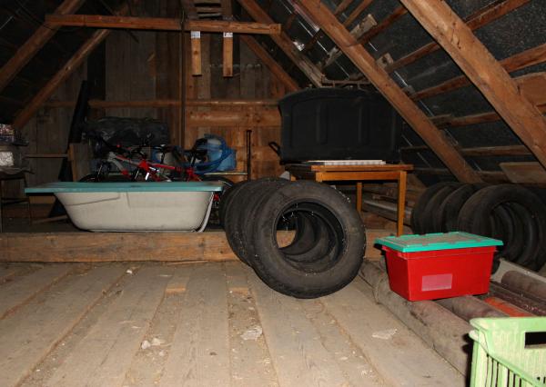 Predaj  4 izb. dom - 377 m2,  dielňa, pivnica, záhradka ,  Hrochoť, okr. B.Bystrica