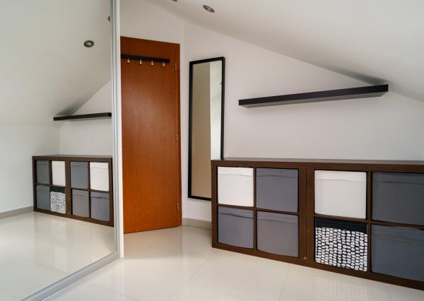 Ponúkame na predaj 4-izbový  mezonetový byt pri jazere v rodinnom dome  s parkovaním