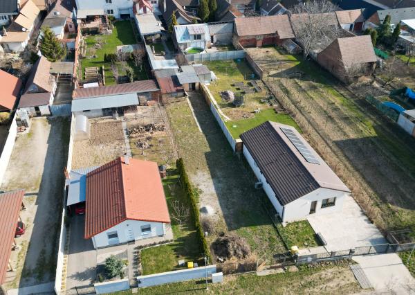 PREDAJ, stavebný pozemok 428 m², Ružindol, Trnava