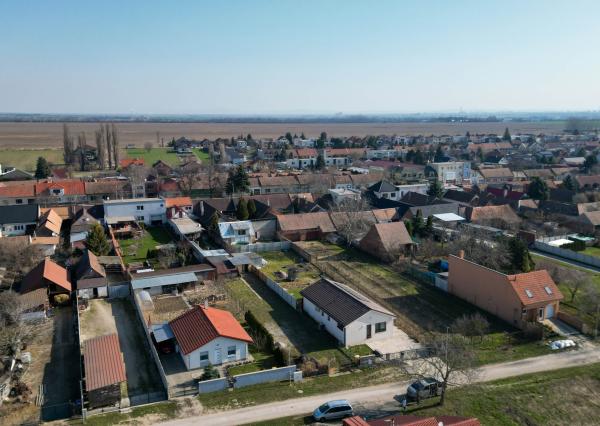 PREDAJ, stavebný pozemok 428 m², Ružindol, Trnava