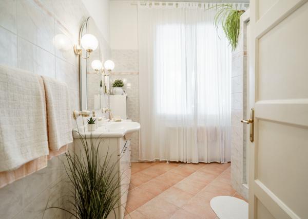 Na predaj vila z prelomu storočia s prekvapivým súkromím, bazénom a veľkým pozemkom v Rajke