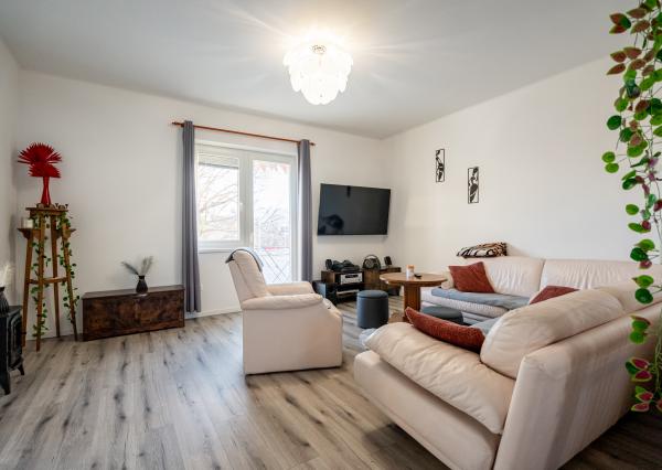 Prenájom, krásny 4-izbový byt v centre Piešťan, Sládkovičova ulica, 117 m2