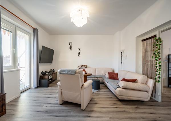 Prenájom, krásny 4-izbový byt v centre Piešťan, Sládkovičova ulica, 117 m2