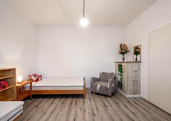 Prenájom, krásny 4-izbový byt v centre Piešťan, Sládkovičova ulica, 117 m2