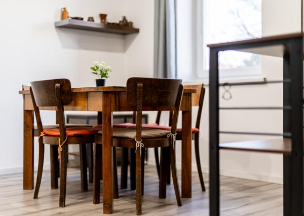 Prenájom, krásny 4-izbový byt v centre Piešťan, Sládkovičova ulica, 117 m2