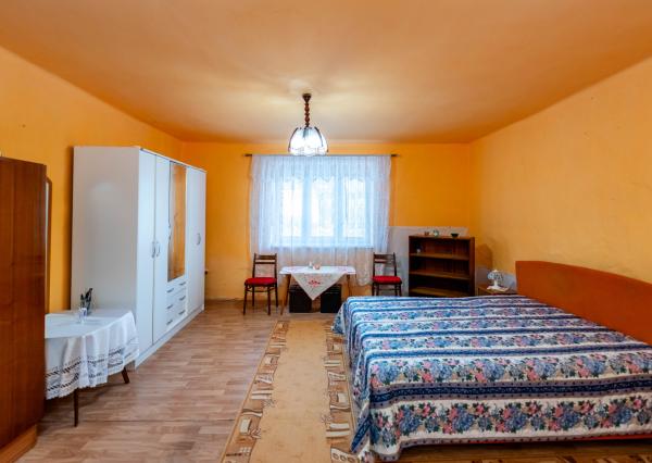 Exkluzívne na predaj zachovalá chalúpka v srdci Tokaja - ideálne víkendové sídlo.