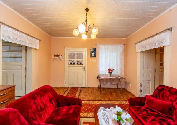 Exkluzívne na predaj zachovalá chalúpka v srdci Tokaja - ideálne víkendové sídlo.